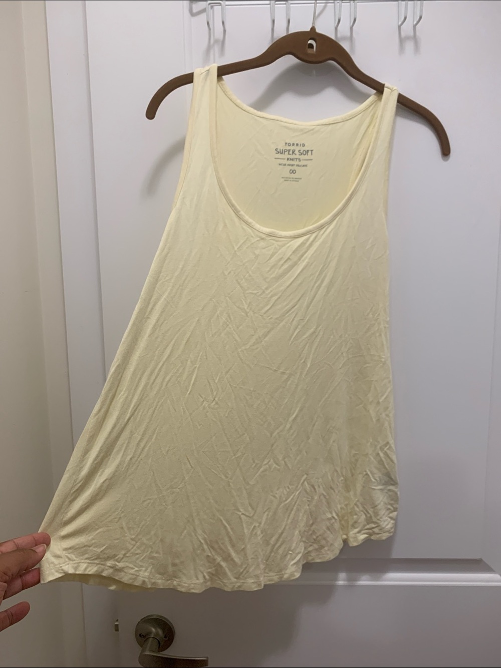 torrid Lightweight Scoop Neck Tank in Pale Yellow